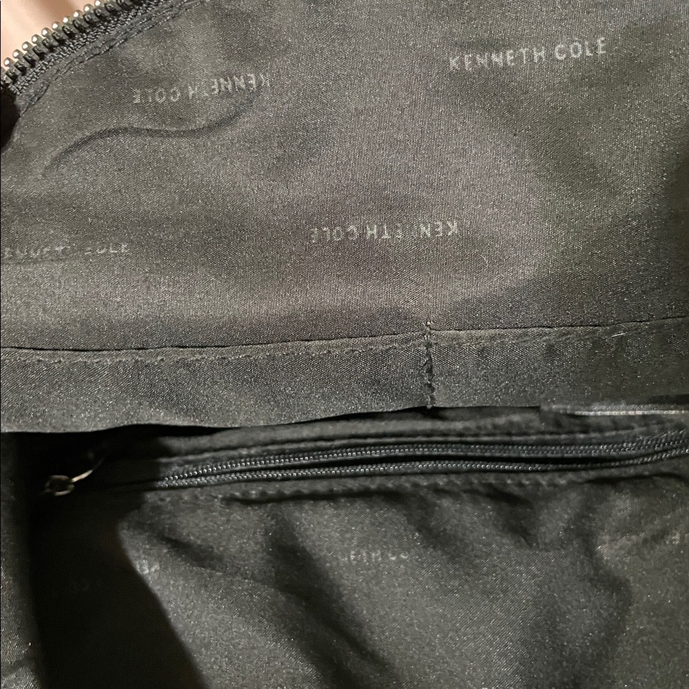 Reaction Kenneth Cole NWOT Black Vegan Leather Pebble Backpack Purse - Picture 10 of 10